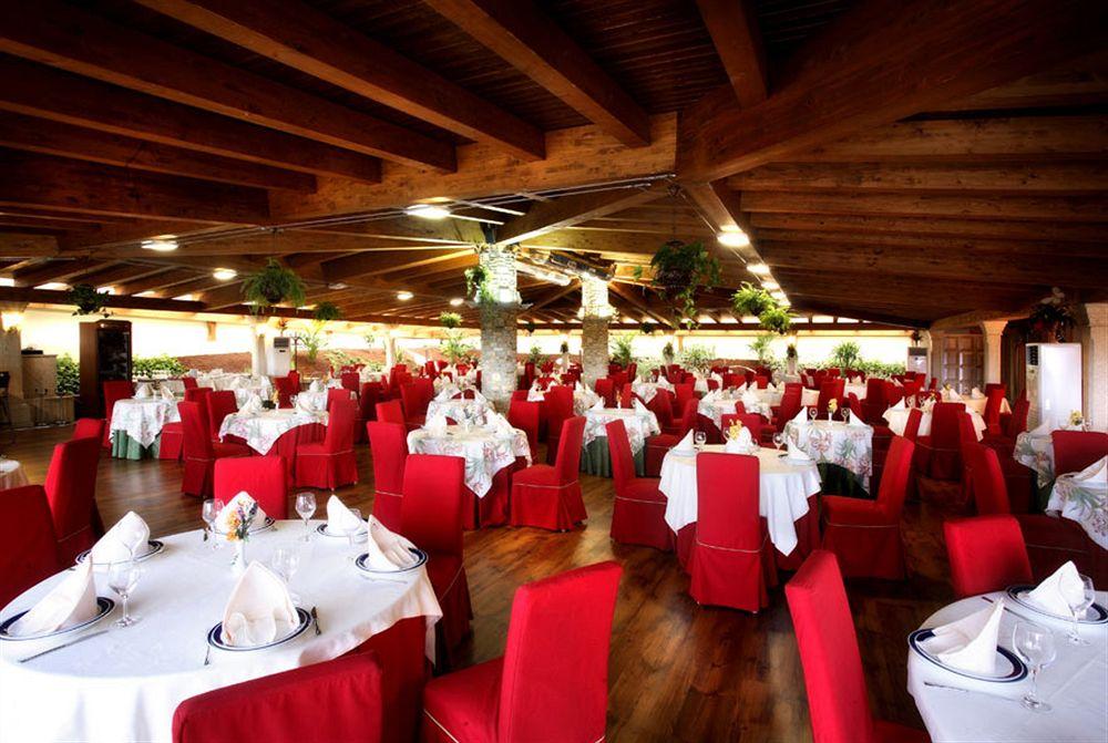 Bed and Breakfast Complejo Aldeola Malpica Exterior foto