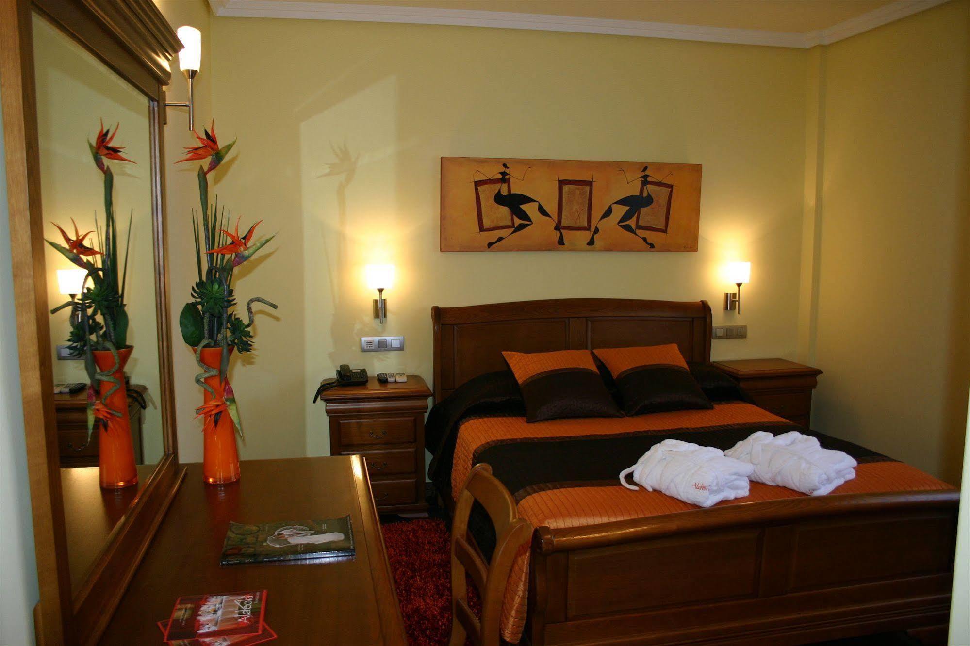Bed and Breakfast Complejo Aldeola Malpica Exterior foto