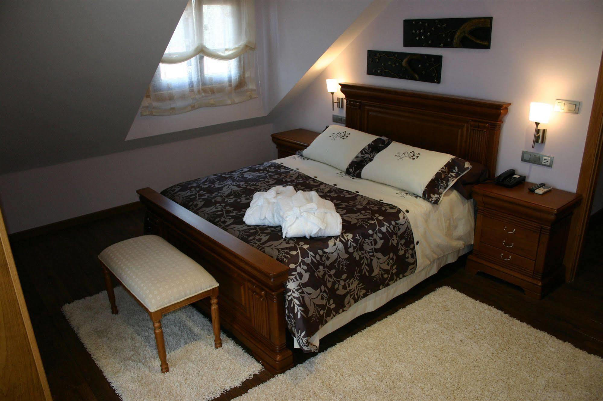 Bed and Breakfast Complejo Aldeola Malpica Exterior foto