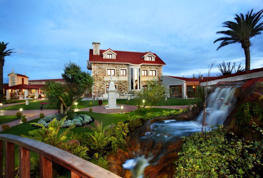 Bed and Breakfast Complejo Aldeola Malpica Exterior foto